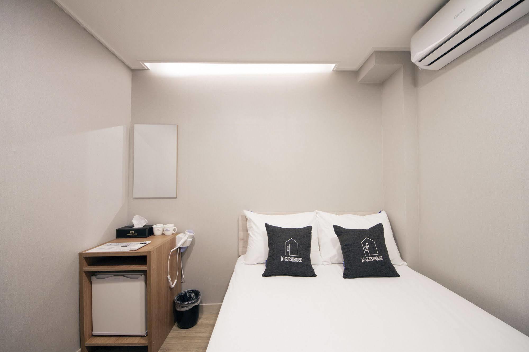 Oyo Hostel Myeongdong 1 Seul Exterior foto